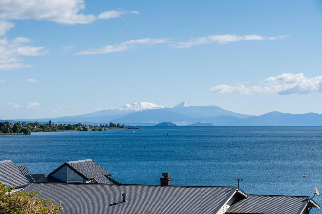Lakeview Terrace - Taupo Holiday Home Exterior foto